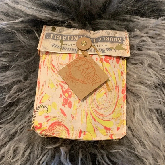 ANTHROPOLOGIE NWT Golden Amber Hand Soap Bar - Picture 1 of 3